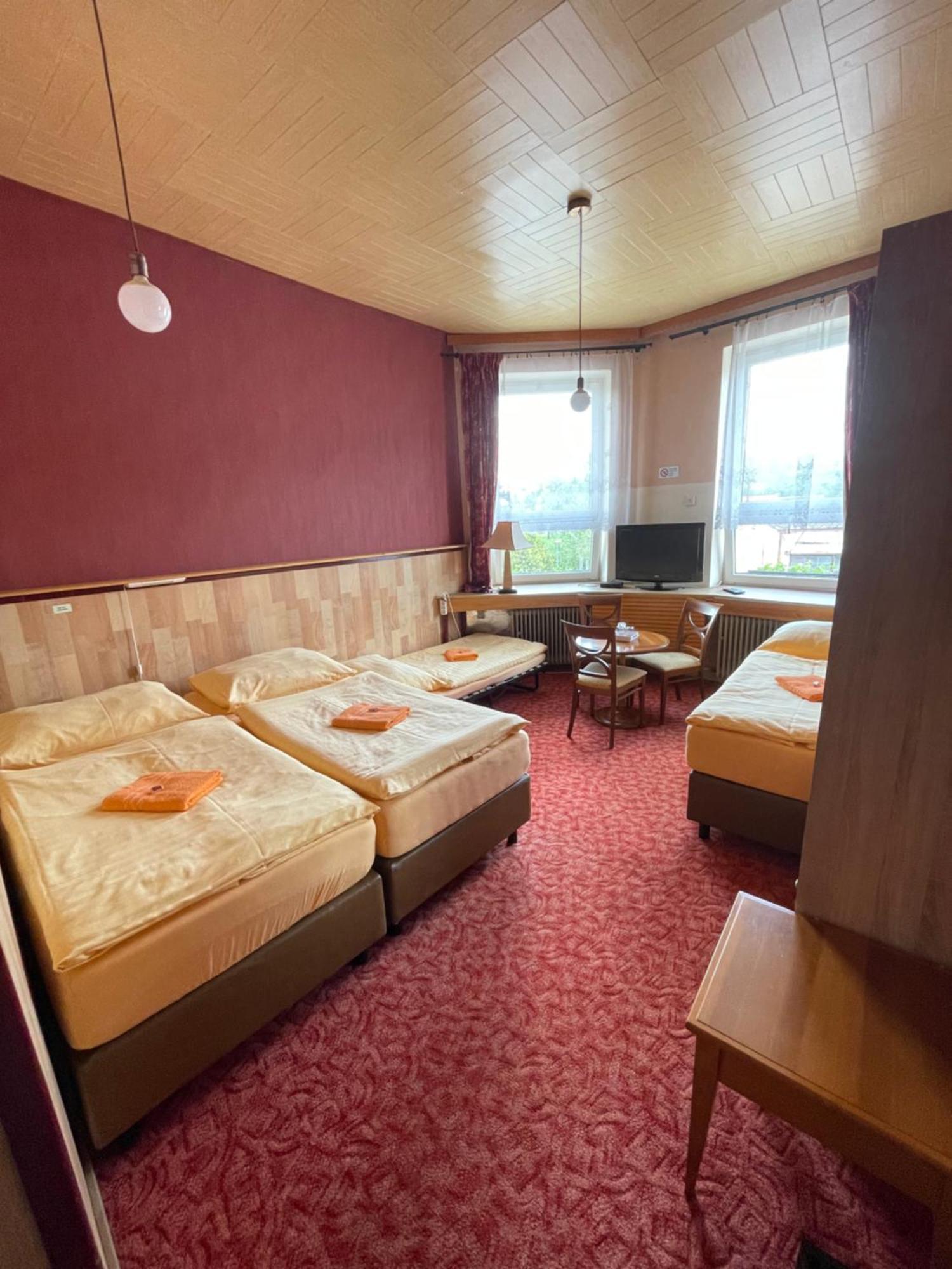 Hotel U Branky Stříbro Esterno foto